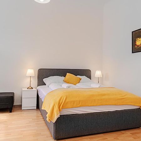 Pleasing 2Br Apt. Akh-Perfect For Groups Bécs Kültér fotó