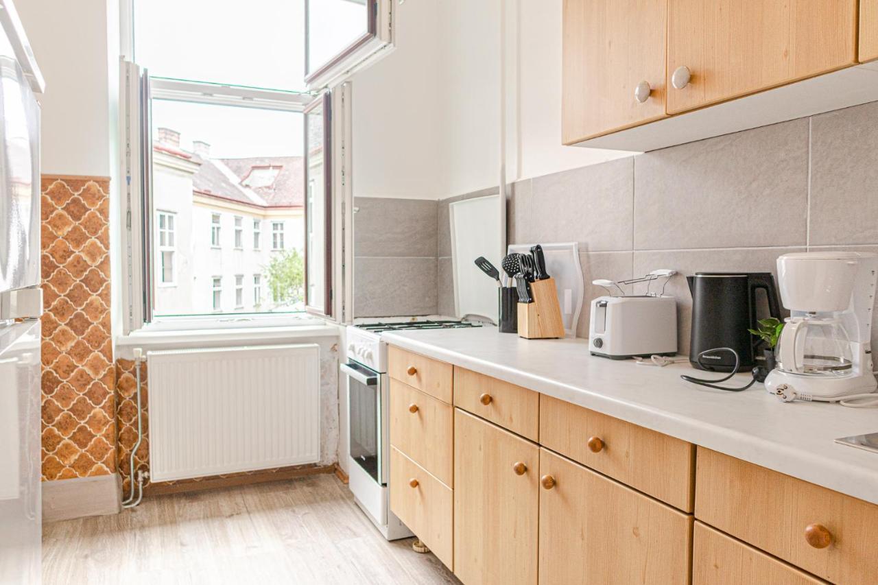 Pleasing 2Br Apt. Akh-Perfect For Groups Bécs Kültér fotó