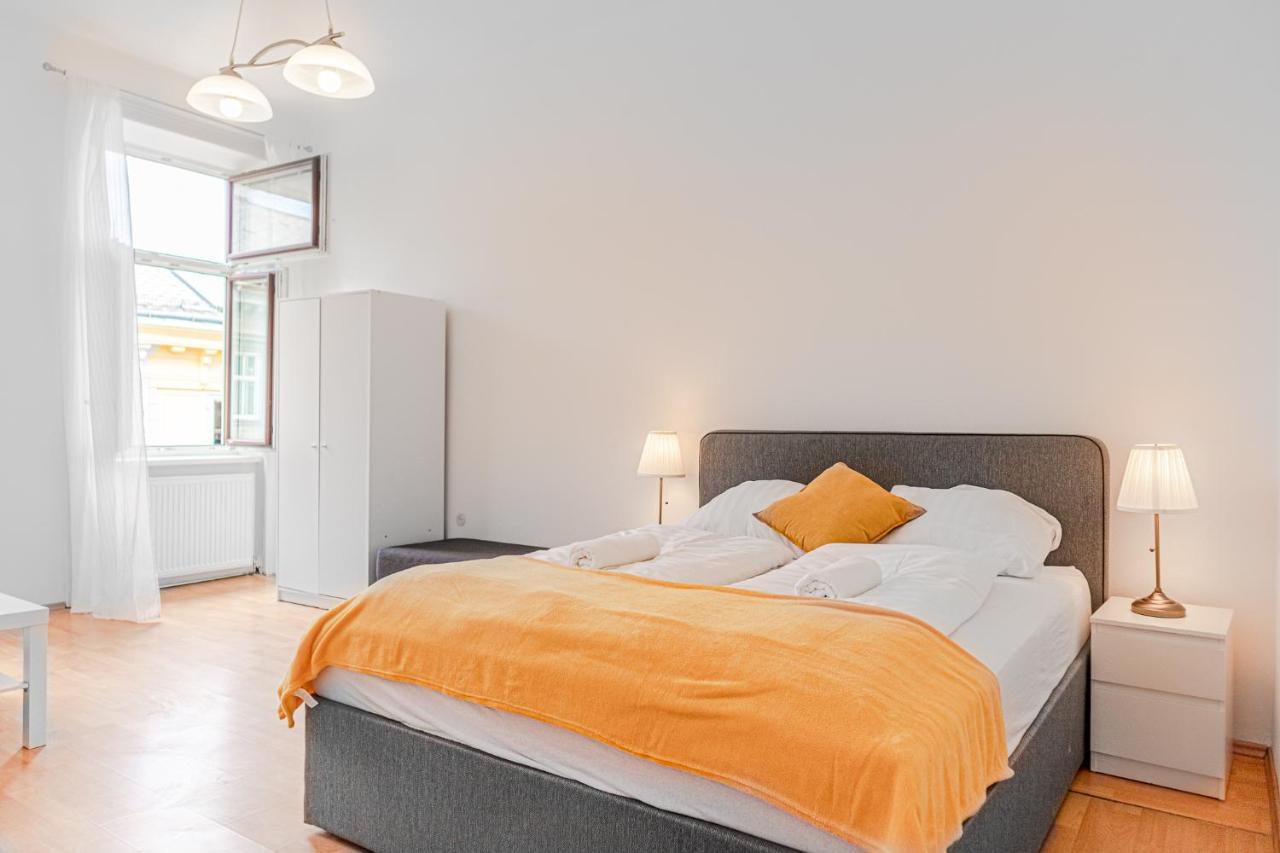 Pleasing 2Br Apt. Akh-Perfect For Groups Bécs Kültér fotó